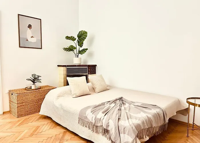 Servus Homes - Rooftop Terrace - Super *